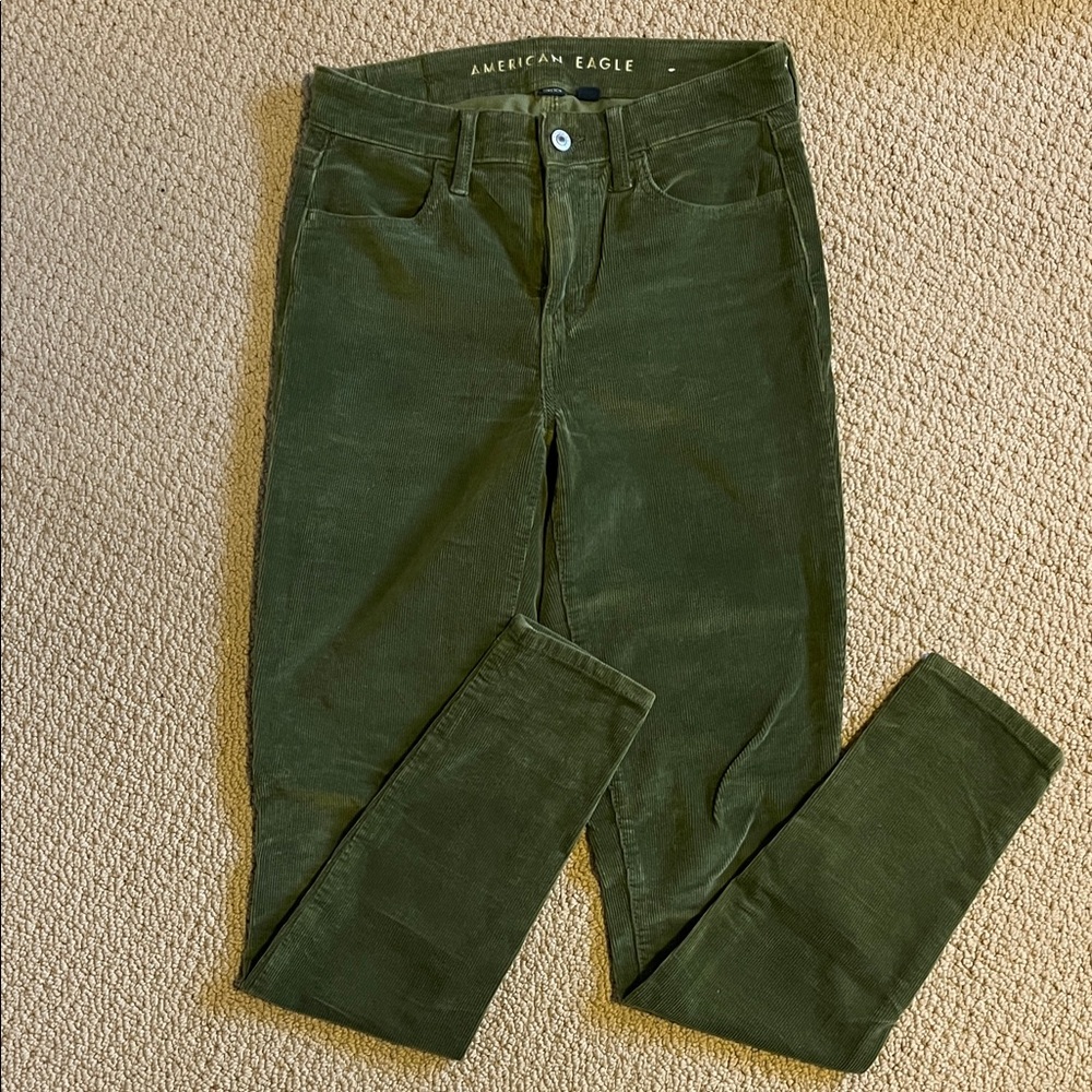 American Eagle Outfitters Women's Corduroy Olive skinny jeans